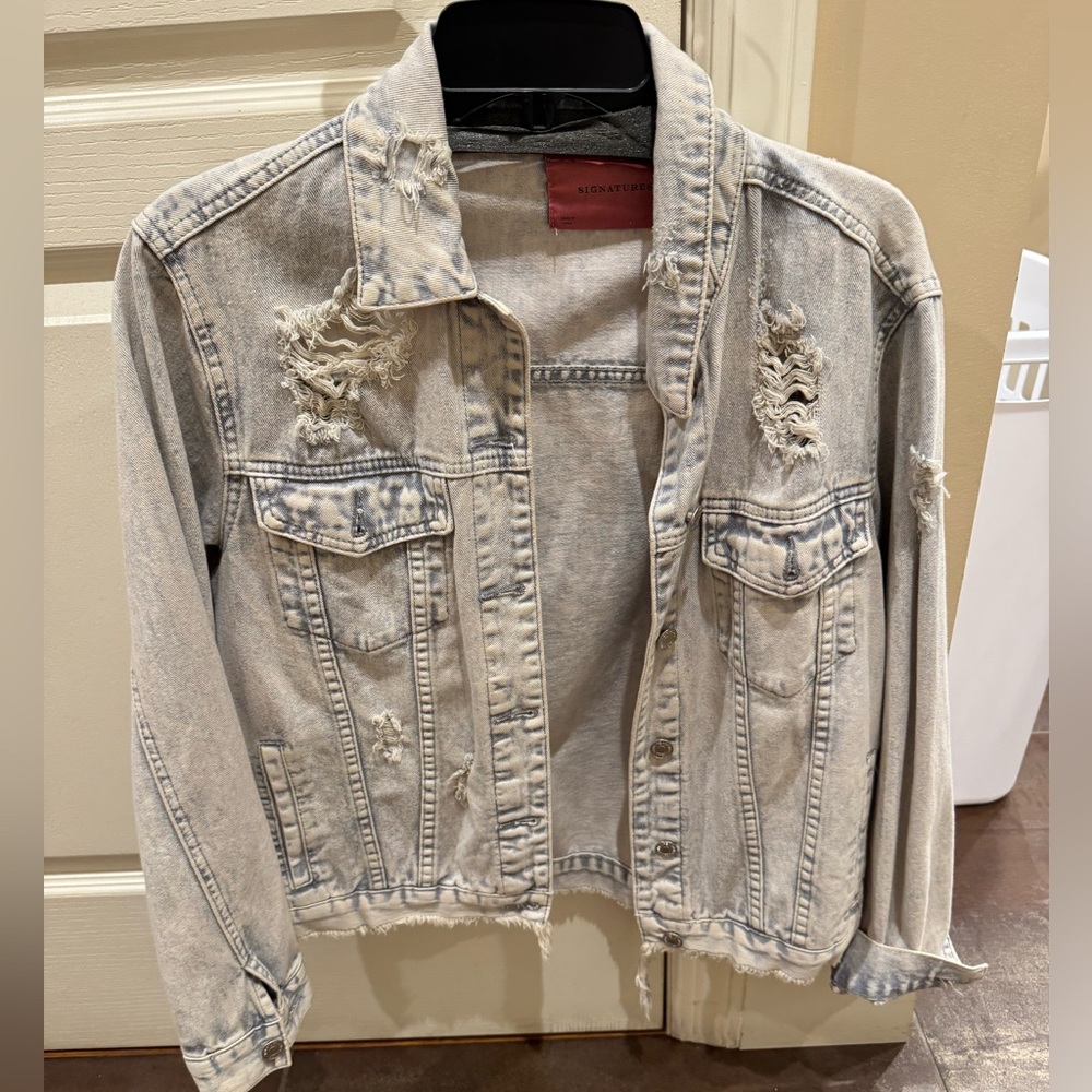 Signature8 Jean Jacket - Picture 3 of 5